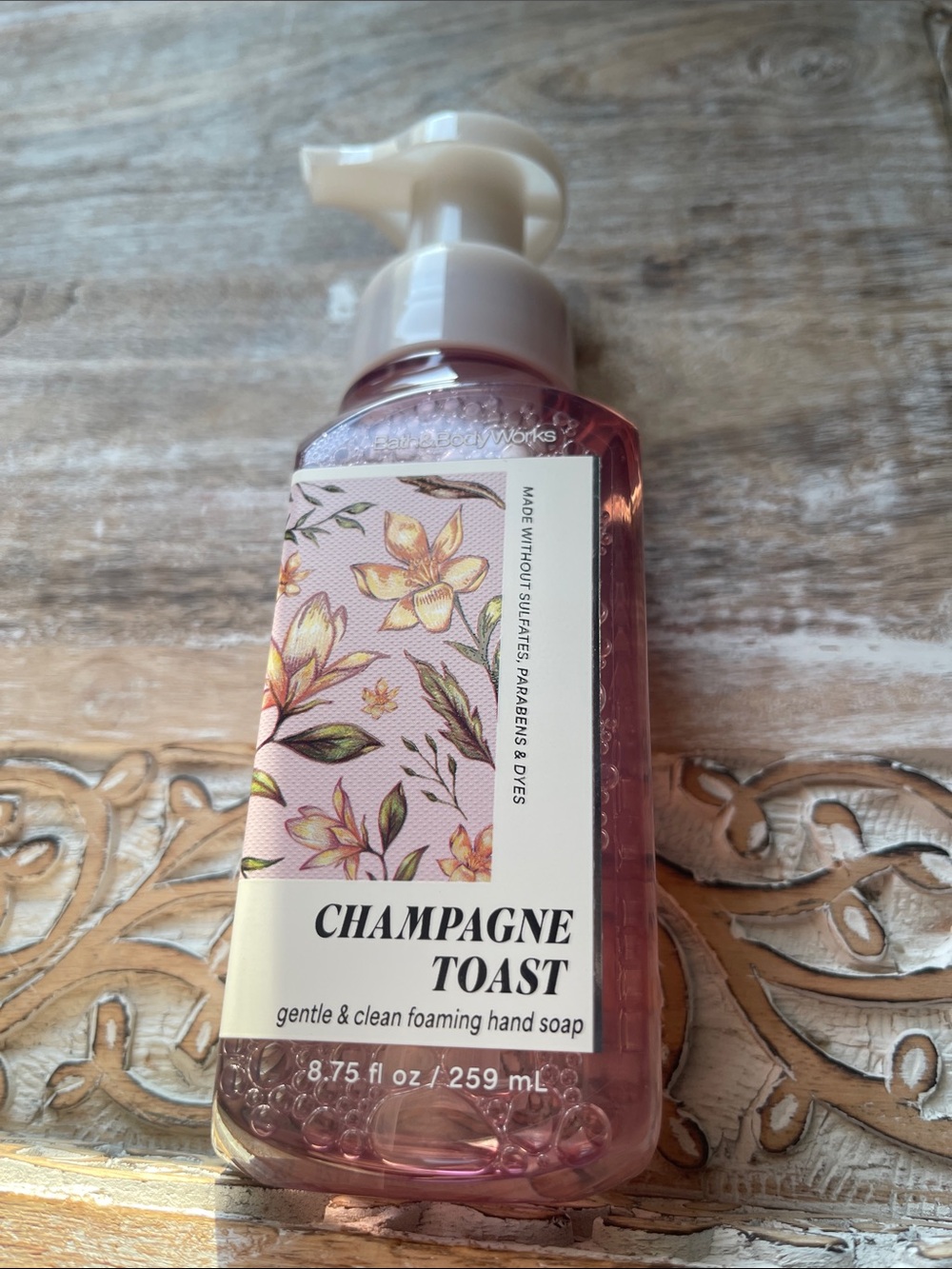 Bath & Body Works Pink Champagne Toast Foaming Hand Soap